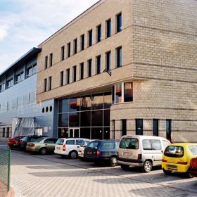 IPS Warszawa, biurowiec