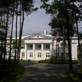 Klub Sosnowy Warszawa, Centrum konferencyjno-rekreacyjne